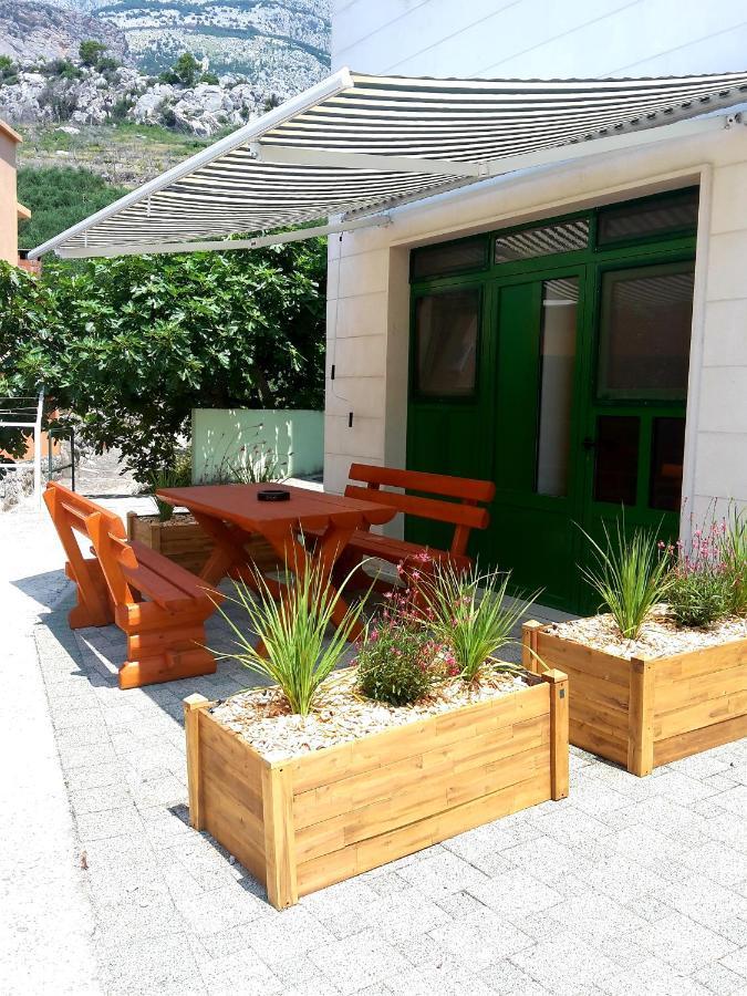 Vila Maslina Apartments Mit Pool Und Garten Nahe Am Strand 图彻皮 外观 照片